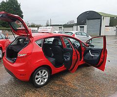 2010 Ford Fiesta - Image 6/10
