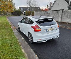 FOCUS ST3 300