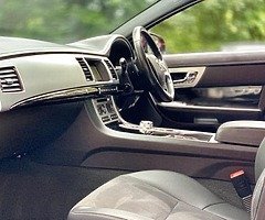 Jaguar XF 3.0 Twin Turbo Diesel V6 Auto - Image 7/7