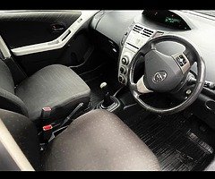 2006 Toyota Yaris 1.0l Luna NEW NCT 10/2022 TAX ONLY €199 5 Speed manual - Image 8/9