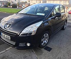 2010 Peugeot 5008