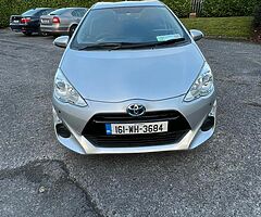 Toyota Aqua 1.5L Hybrid 2016