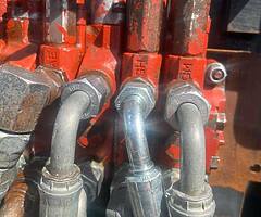 Valve chest wanted for kobelco 30sr - Image 8/9
