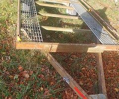 Single axle car transporter
