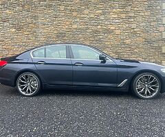2017 BMW 520D - Image 5/10