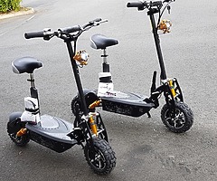 1000 watt Electric scooter does 40 kph at muckandfun - Image 4/11