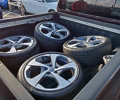 Genuine Audi 18" Alloys, with New Tyres