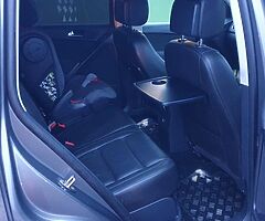 VOLKSWAGEN TIGUAN 2.0 - Image 3/4