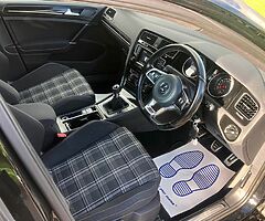 2014 Volkswagen Golf - Image 6/8