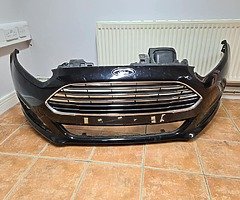 Ford fiesta mk7 face lifting front bumper and grill