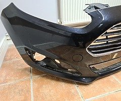 Ford fiesta mk7 face lifting front bumper and grill