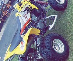 Suzuki LTZ 400