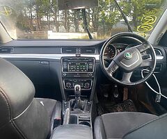 2013 SKODA SUPERB 1.6 TDI DIESEL FOR PARTS! - Image 4/7