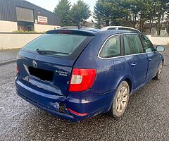 2013 SKODA SUPERB 1.6 TDI DIESEL FOR PARTS! - Image 7/7