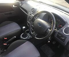 Ford Fusion - Image 8/9