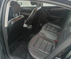 VW Passat Executive - Image 6/10