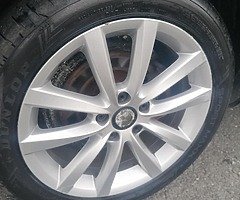 VW Passat Executive - Image 7/10