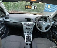 2009 Astra 1.7 diesel nct and tax cheap tax only 200€ per year - Image 7/10