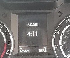 Skoda Octavia VRS 2015 manual 6 speed - Image 9/10