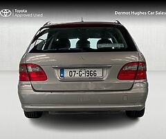 2007 MERCEDES BENZ  E 200 KOMPRESSOR - Image 4/10