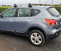 08 Nissan qashqai 1.5dci for breaking 
All parts available