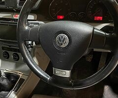 BREAKING Volkswagen Passat Highline - Image 3/3