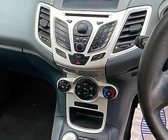 FORD FIESTA ZETEC 1.4 DIESEL (2010) WITH ONLY 59,095 MILES - Image 7/10