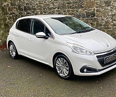 2016 PEUGEOT 208 1.2 PETROL AUTOMATIC WITH ONLY 79,166KM ON THE CLOCK. BEAUTIFUL SMALL CAR IDEAL FOR