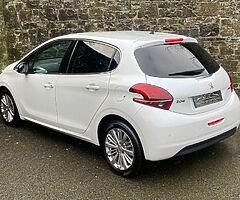2016 PEUGEOT 208 1.2 PETROL AUTOMATIC WITH ONLY 79,166KM ON THE CLOCK. BEAUTIFUL SMALL CAR IDEAL FOR