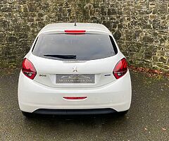 2016 PEUGEOT 208 1.2 PETROL AUTOMATIC WITH ONLY 79,166KM ON THE CLOCK. BEAUTIFUL SMALL CAR IDEAL FOR - Image 4/10