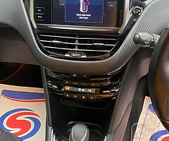 2016 PEUGEOT 208 1.2 PETROL AUTOMATIC WITH ONLY 79,166KM ON THE CLOCK. BEAUTIFUL SMALL CAR IDEAL FOR - Image 7/10