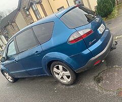Ford S-Max Titanium 1.8
