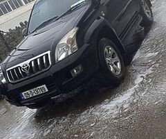 09 toyota land cruiser 8 seater