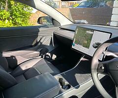 Tesla model 3 Standard range +. - Image 3/6