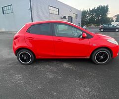 Mazda Demio 1.3 Automatic - Image 4/10