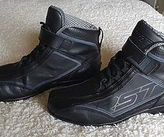 Motorbike Boots and Childrens trousers