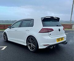 2015 Volkswagen Golf - Image 3/7