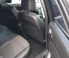 Car - Image 7/10