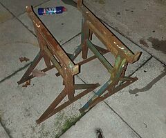 Two tressels mini ones