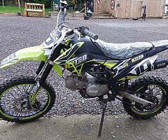 125cc stomp bike