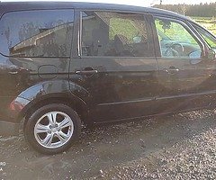 Helo I'm seling my ford galaxy 1.8tdci 
2007 on the clock nearly 200k driving  wheel no NCT or tax.