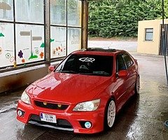 Lexus is200 - Image 3/6