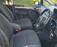 2011 VOLKSWAGEN TOURAN BLUEMOTION 1.6 DIESEL 6 SPEED MANUAL - Image 5/9