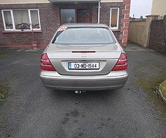 Mercedes E class w211 2003