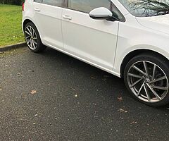 171 Volkswagen Golf