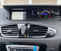 Renault Grand Scenic - Image 5/10