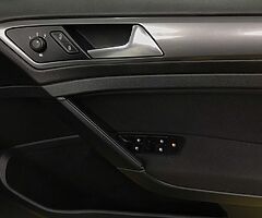 2017 Volkswagen Golf 1.6 diesel - Image 9/10