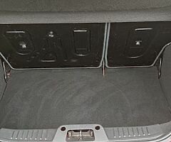Ford Fiesta 2009 - Image 4/10