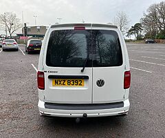 2018 Volkswagen Caddy - Image 3/10