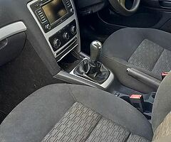 10 Skoda Octavia 1.6 tdi, manuel gearbox - Image 4/6